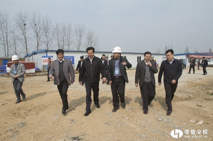 省委常委、市委書記黃楚平調(diào)研白洋港口新區(qū)1.jpg